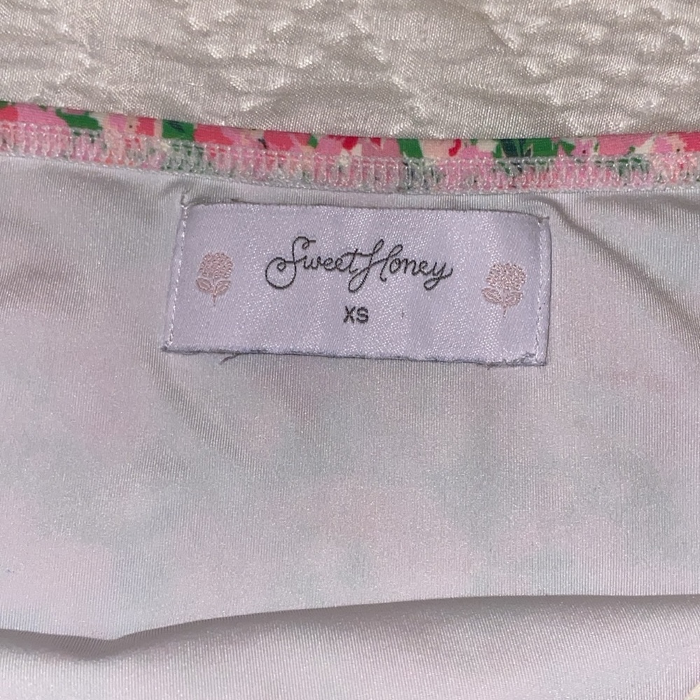 Sweet Honey Ruffle Bikini Set - Picture 3 of 4